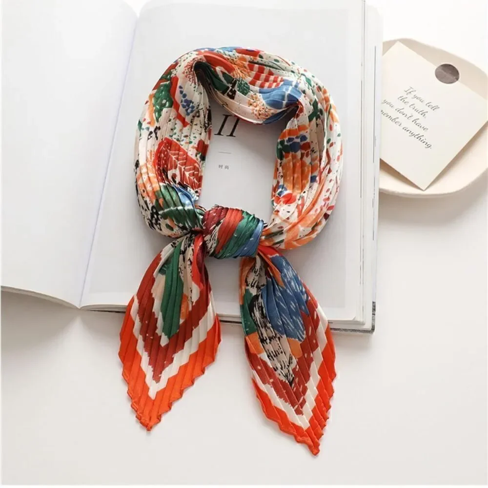 Pleated Leafy Scarf